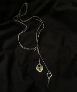 [PINCUNOMARU] Seasonless Heart Silver Heart Key