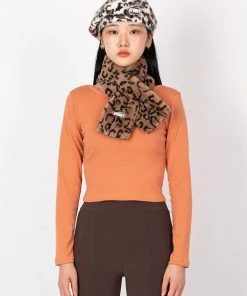 [SPUNKY] FW 21 CROP LOGO TEE (ORANGE) Best Sellers
