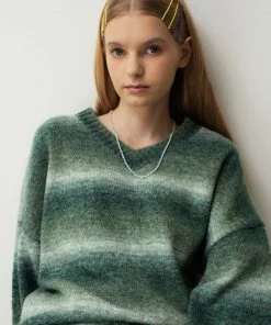 Best Sellers [ROCCI ROCCI] FW 21 Gradient V-neck Pullover GREEN