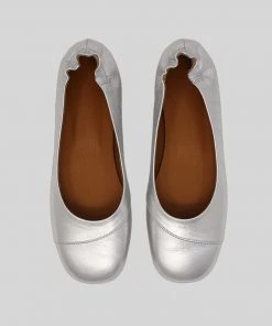 [BUTTERFLIES IN STUMMY] Seasonless Flat Shoes (silver)