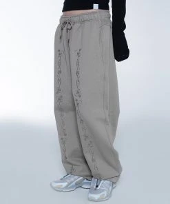 Best Sellers [SETUP EXE] Winter 21 Rose Vines Sweatpants [Mocha]