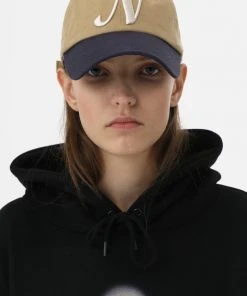 [NANA CREW] Seasonless LOGO EMBROIDERED CAP - BEIGE