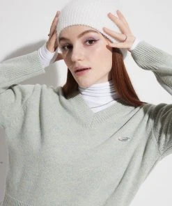 [LUV IS TRUE] Winter 21 WOOL V NECK KNIT(GREEN)