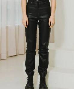 [13MONTH] FW 21 GLOSSY LEATHER PANTS (BLACK) Best Sellers