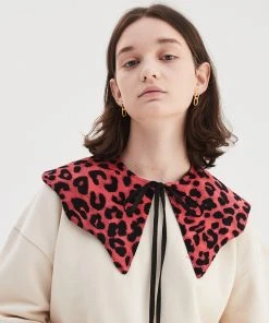 [OPENING SUNSHINE] FW 21 LEOPARD WAVE COLLAR PINK